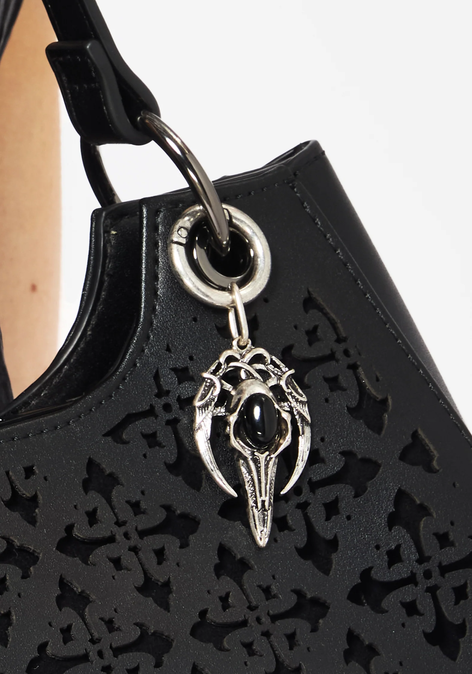 Axis Ram Skull Charm - Image 2