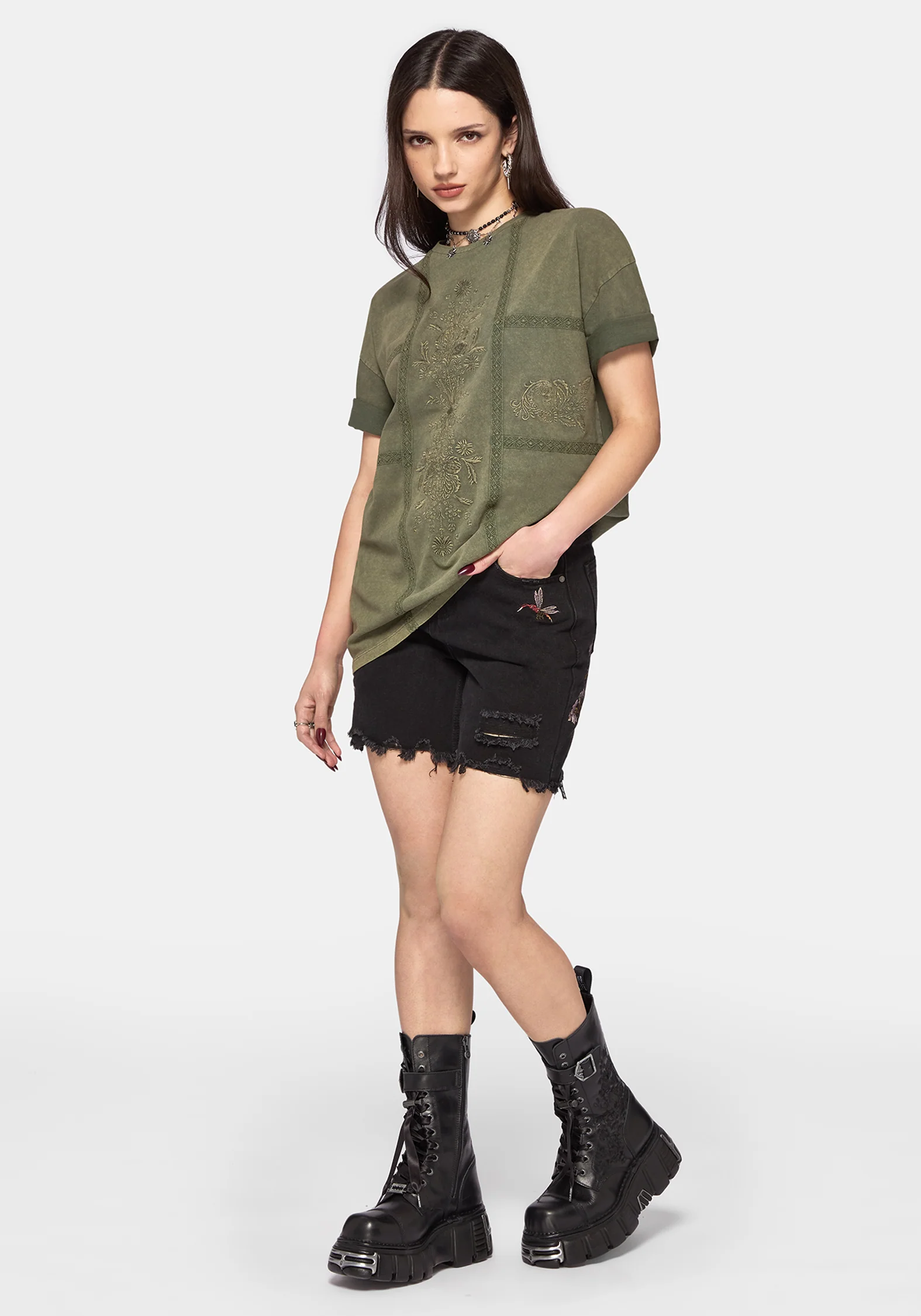 Blake Lace Oversized Graphic T-Shirt - Khaki - Image 6