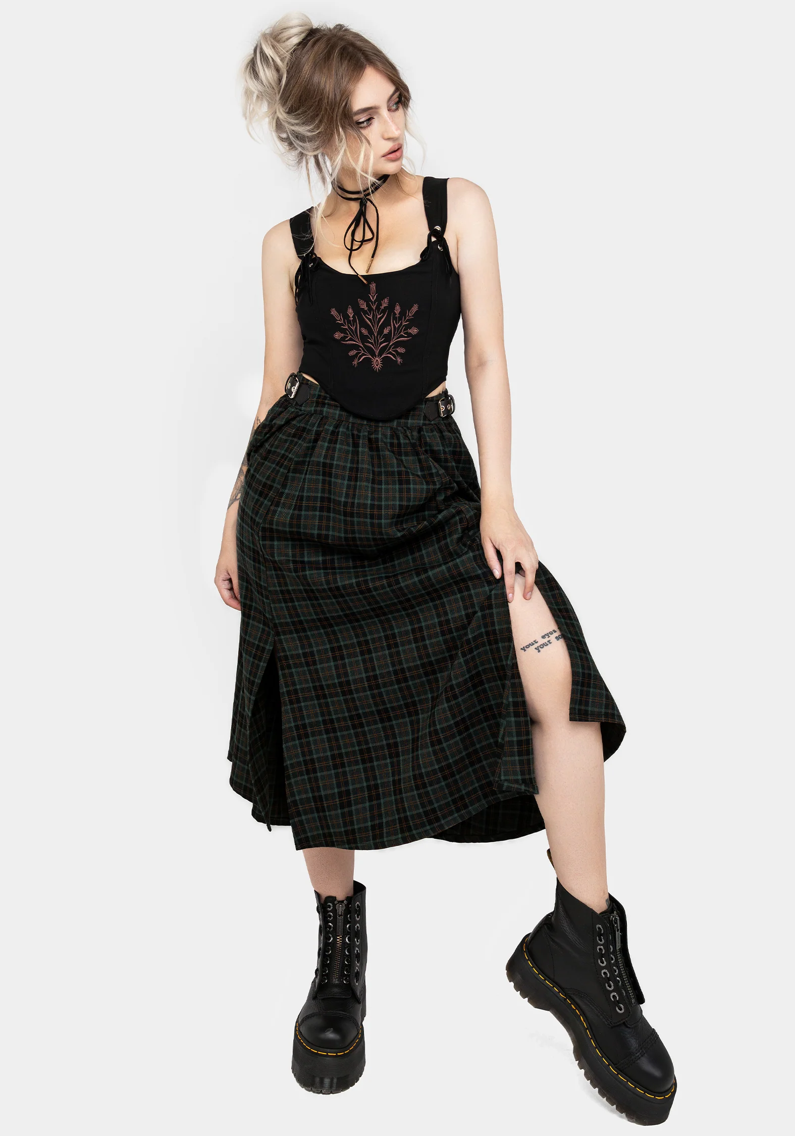 Cybele Embroidered Crop Corset Top - Image 4