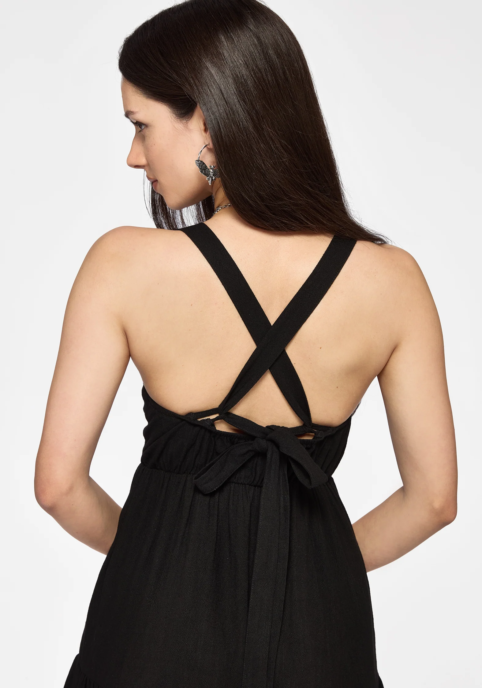 Drakona Embroidered Mini Dress - Image 3