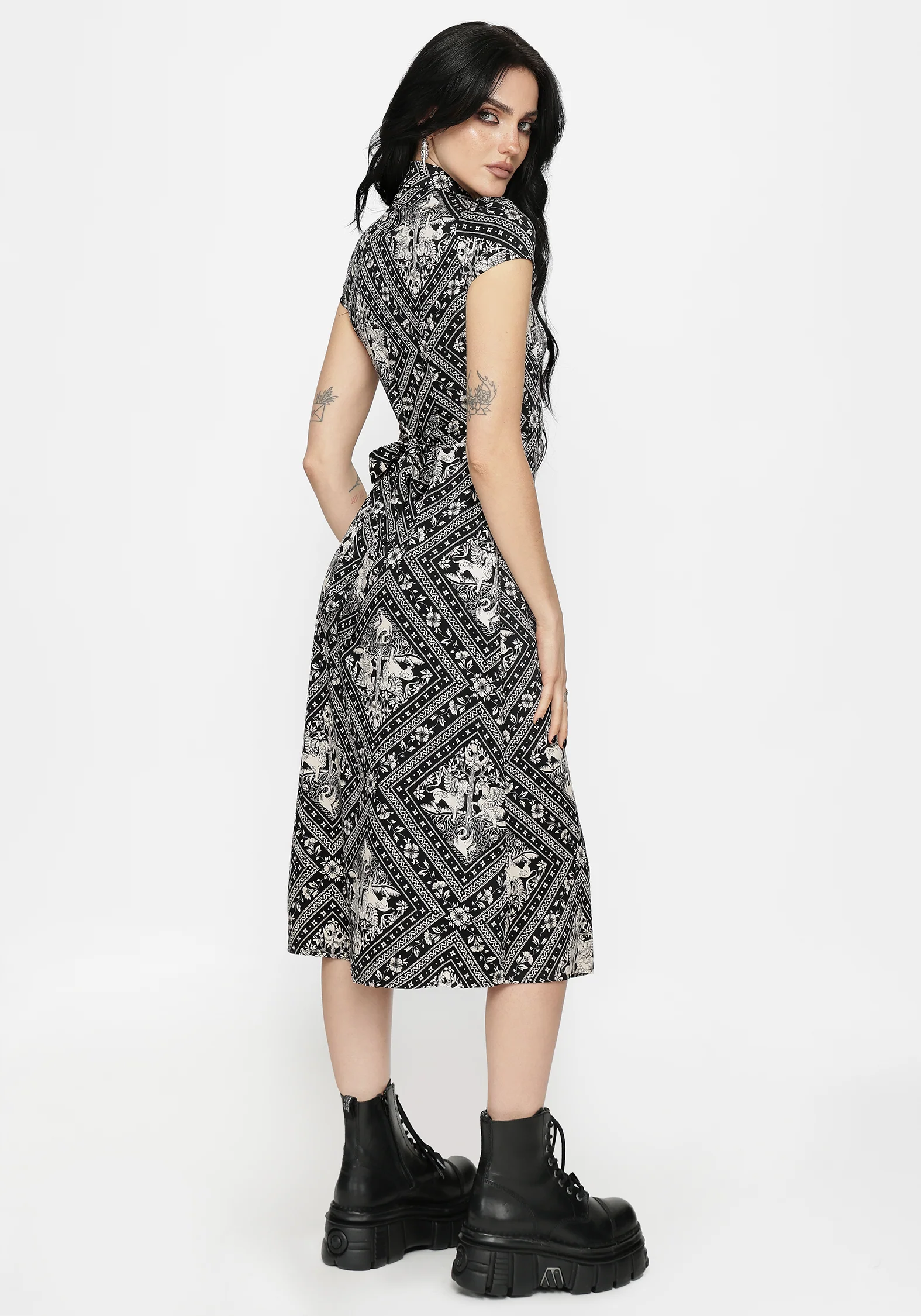 Hexweave Print Fitted Midi Shirt Dress - Image 3
