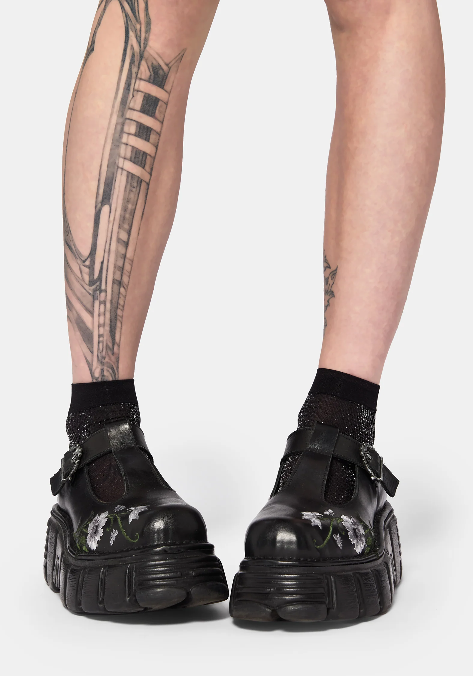 Lumor Metallic Sheer Socks - Image 3