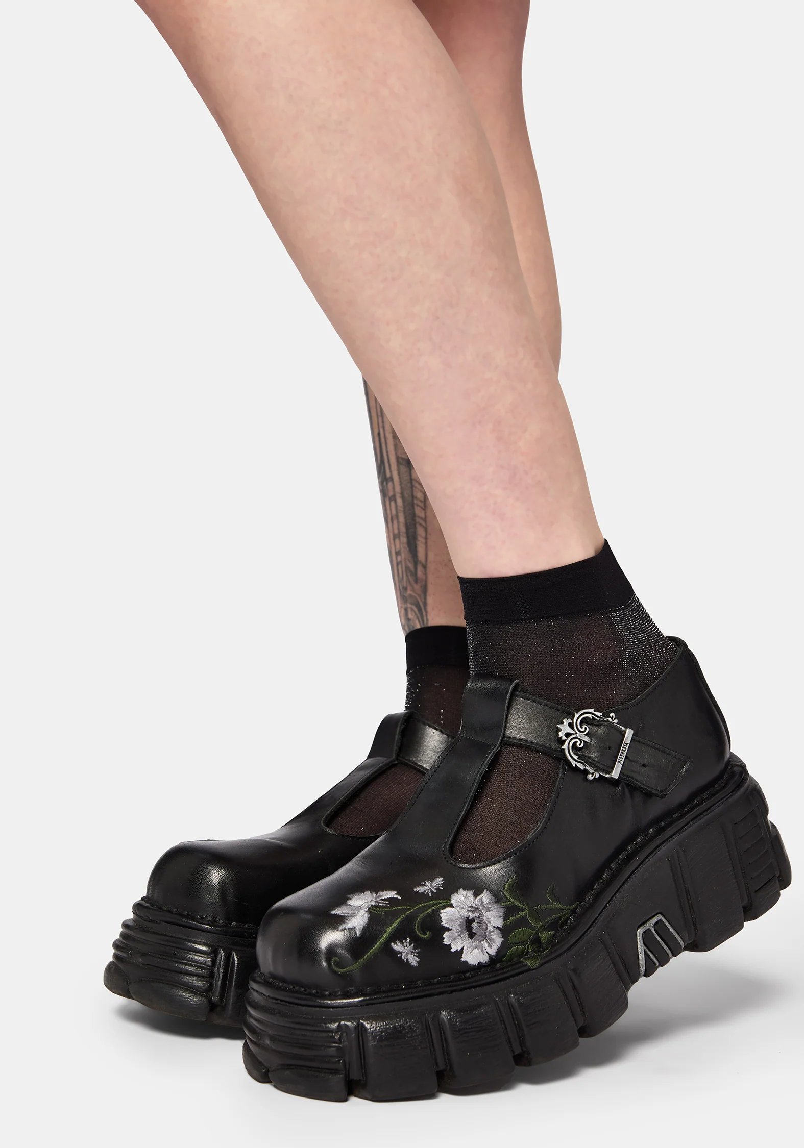Lumor Metallic Sheer Socks - Image 6