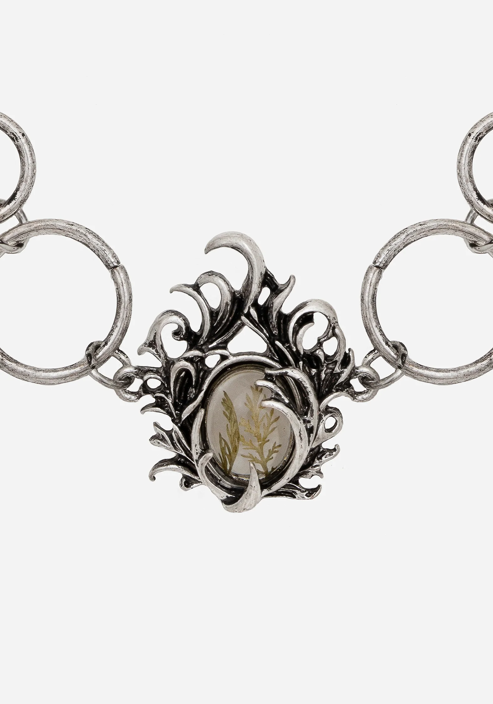 Marte Trapped Flower Choker - Image 3