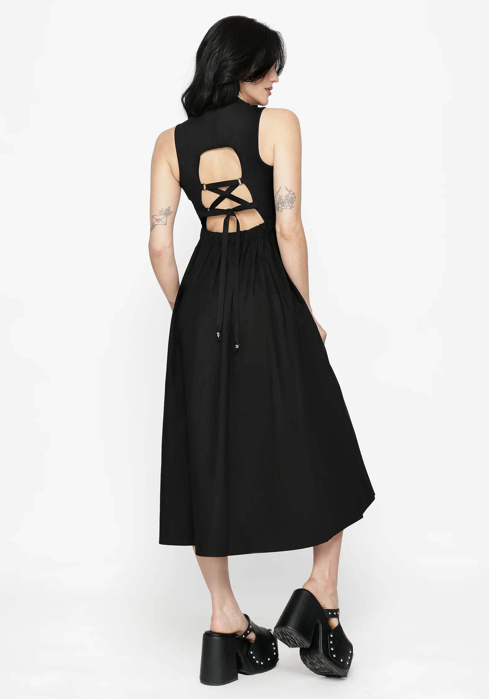 Morthira Open Back Lace Up Midaxi Dress