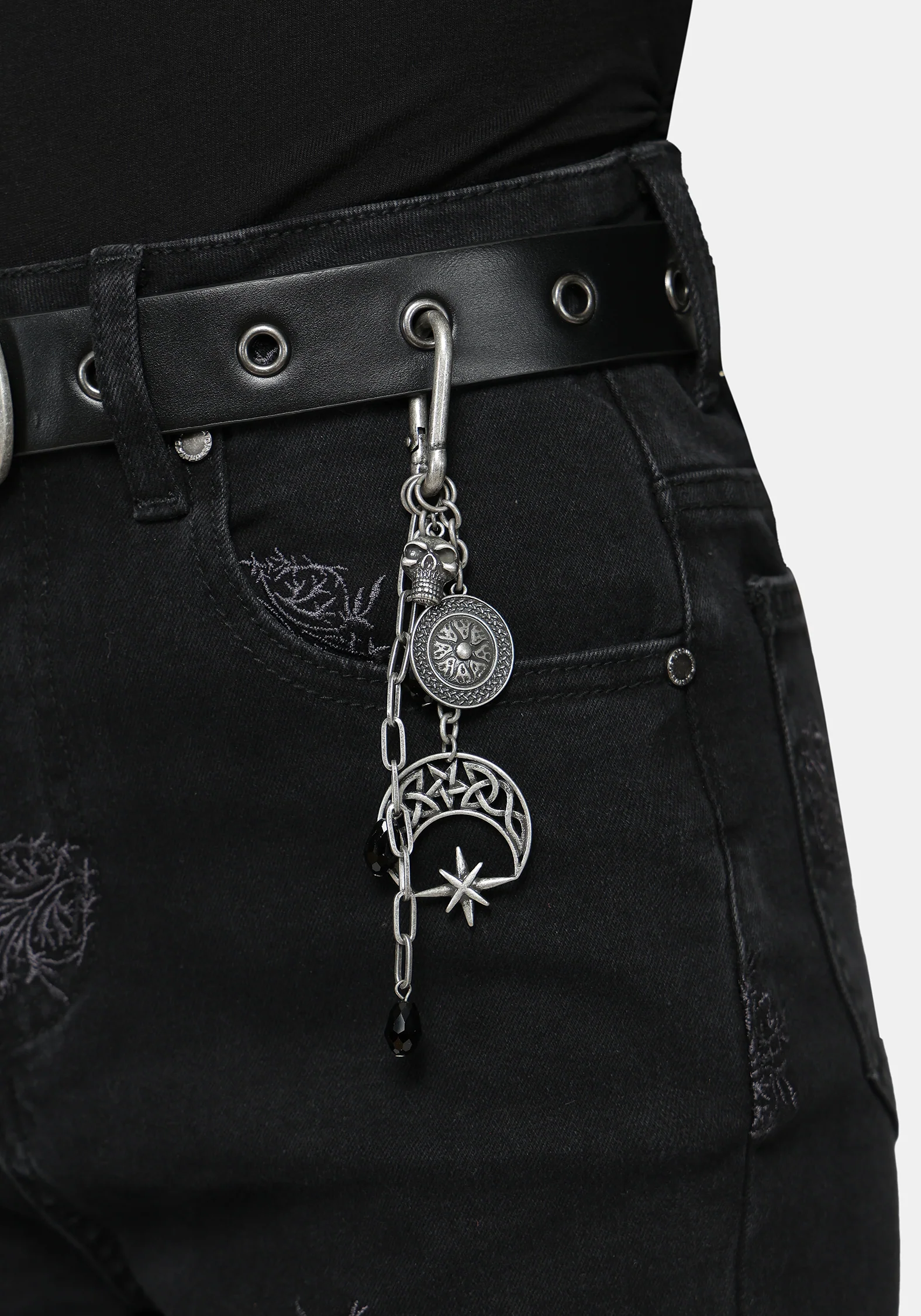 Phate Eyelet Charm Belt - Image 5