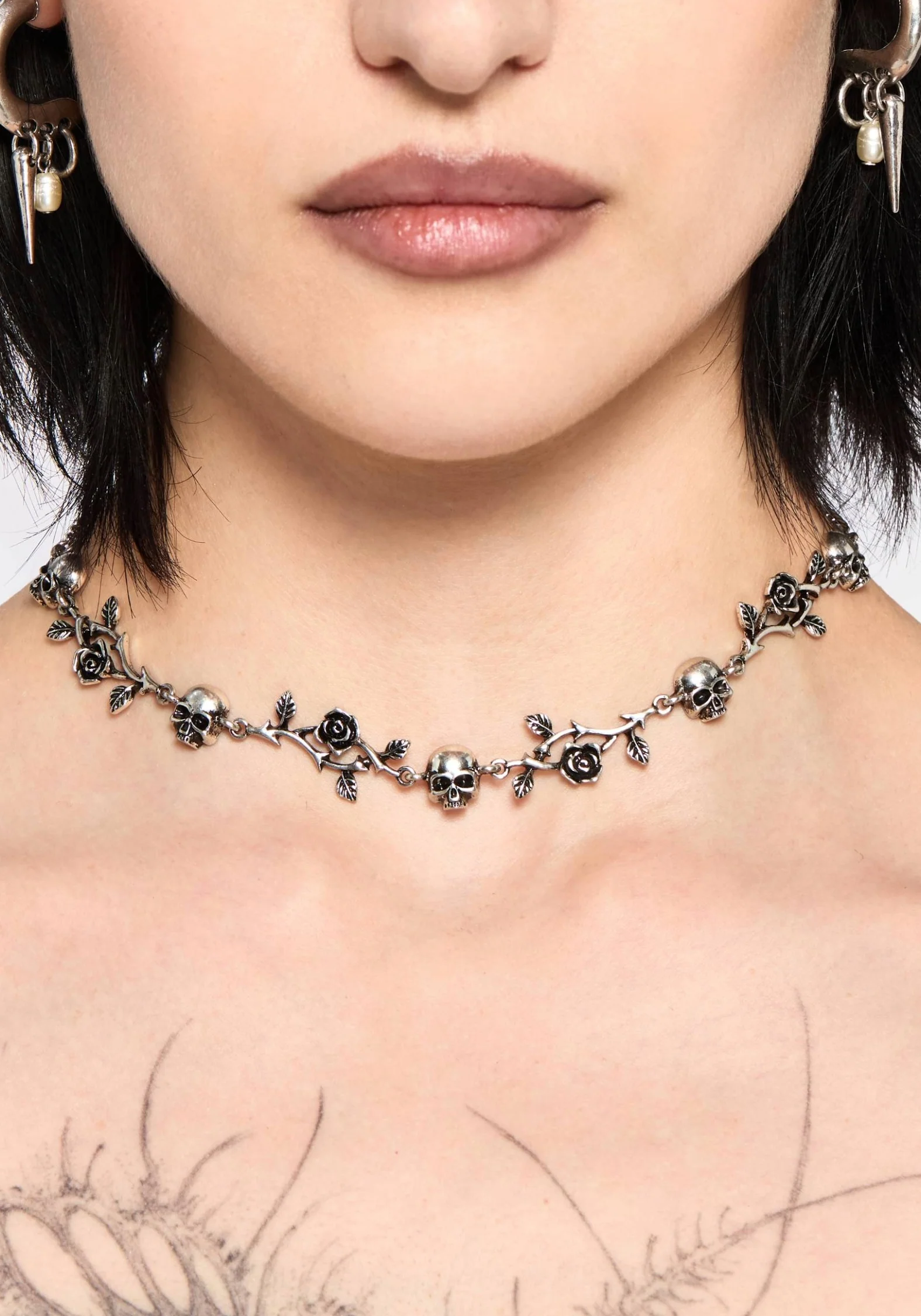 Sezora Rose Skull Choker - Image 3