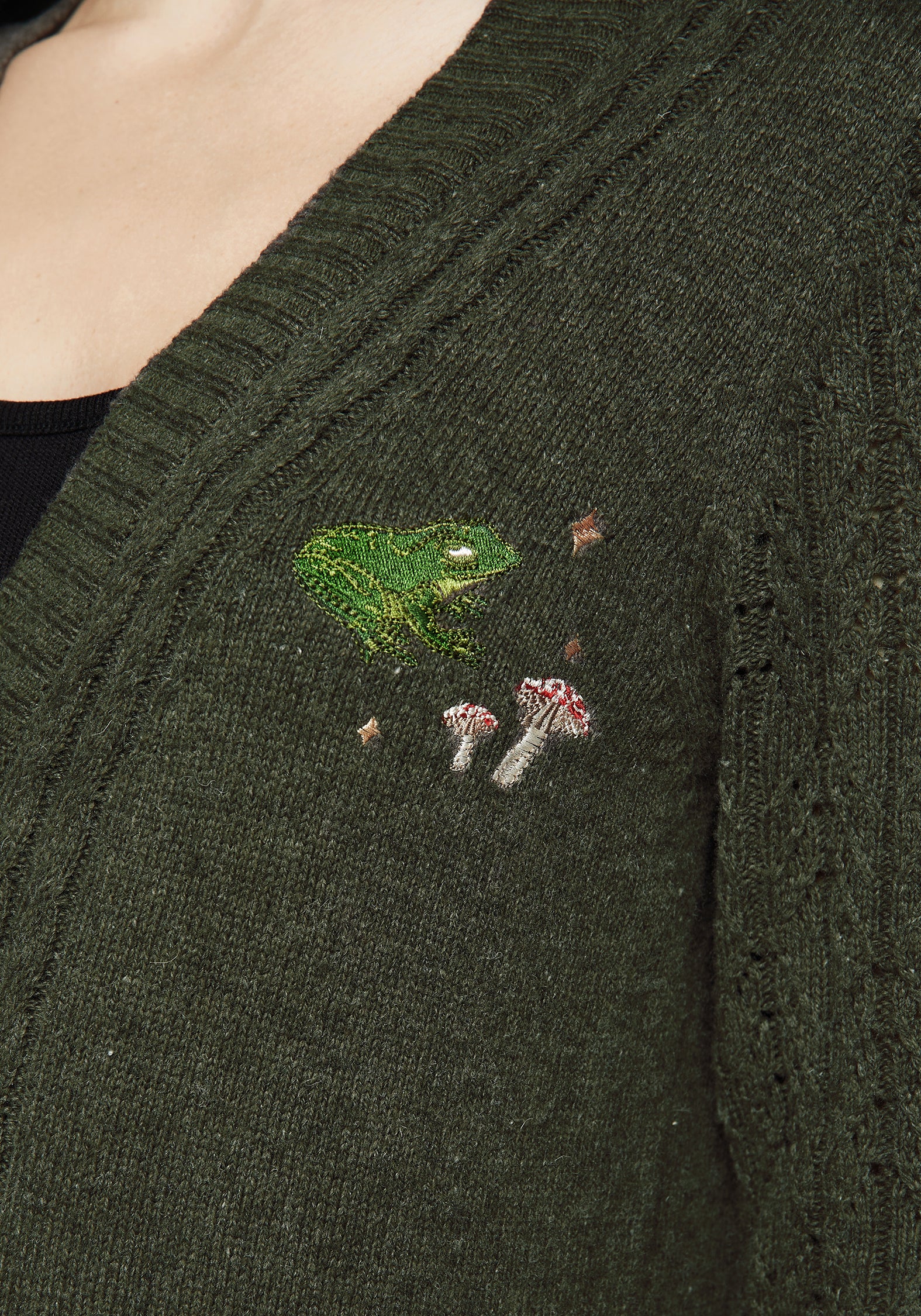 Swamplife Embroidered Cable Knit Longline Cardigan - Image 8