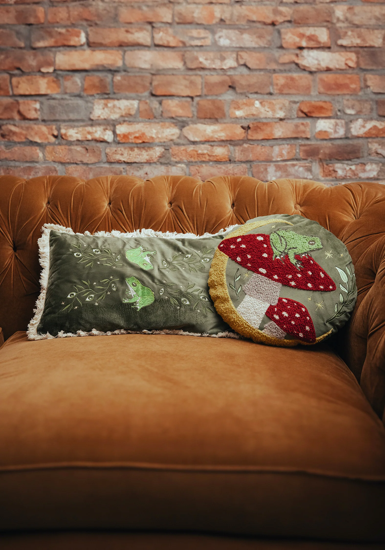 Swamplife Embroidered Velour Rectangle Fringe Cushion - Image 5