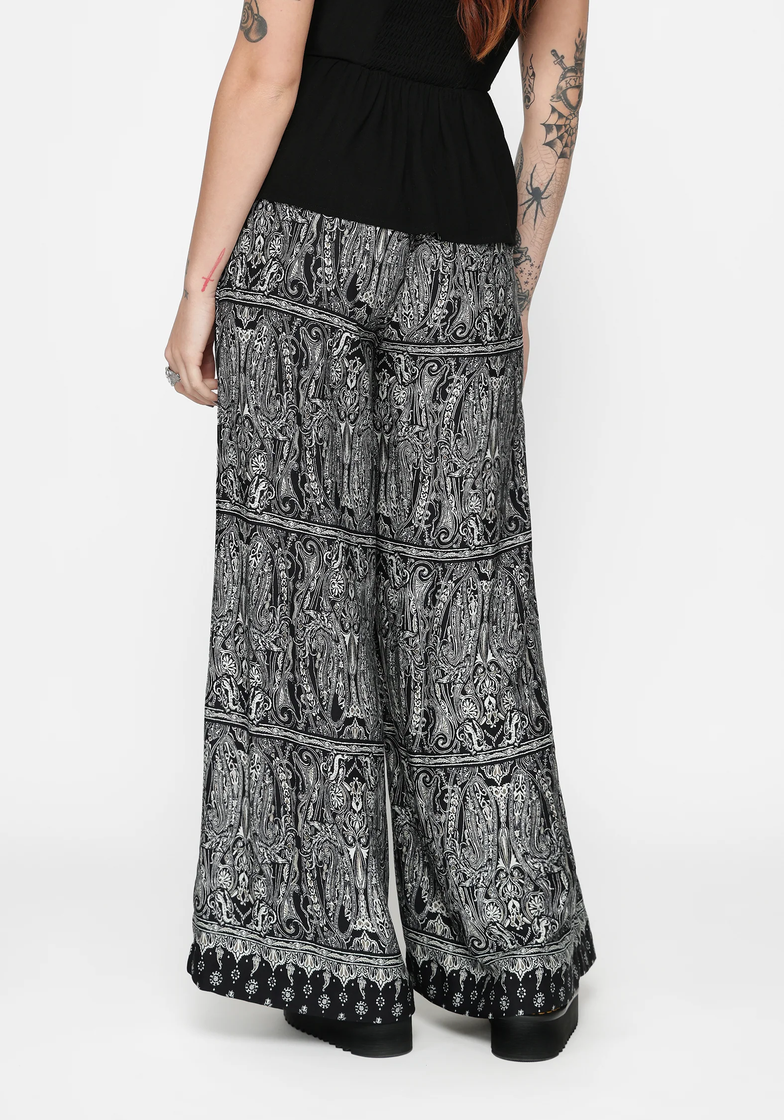 Zelira Paisley Print Palazzo Pant - Image 7